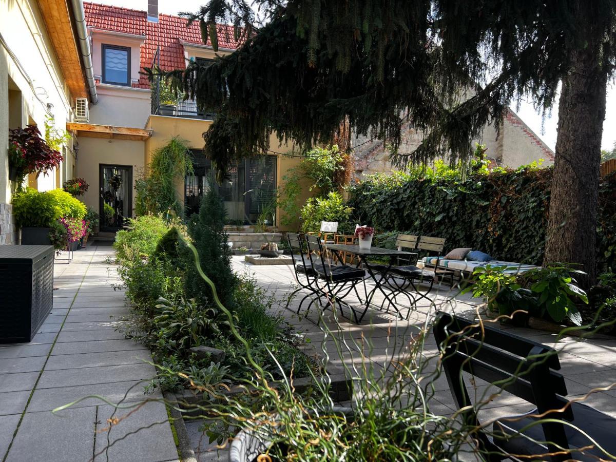 Margareta Garden & Aparthotel Eger