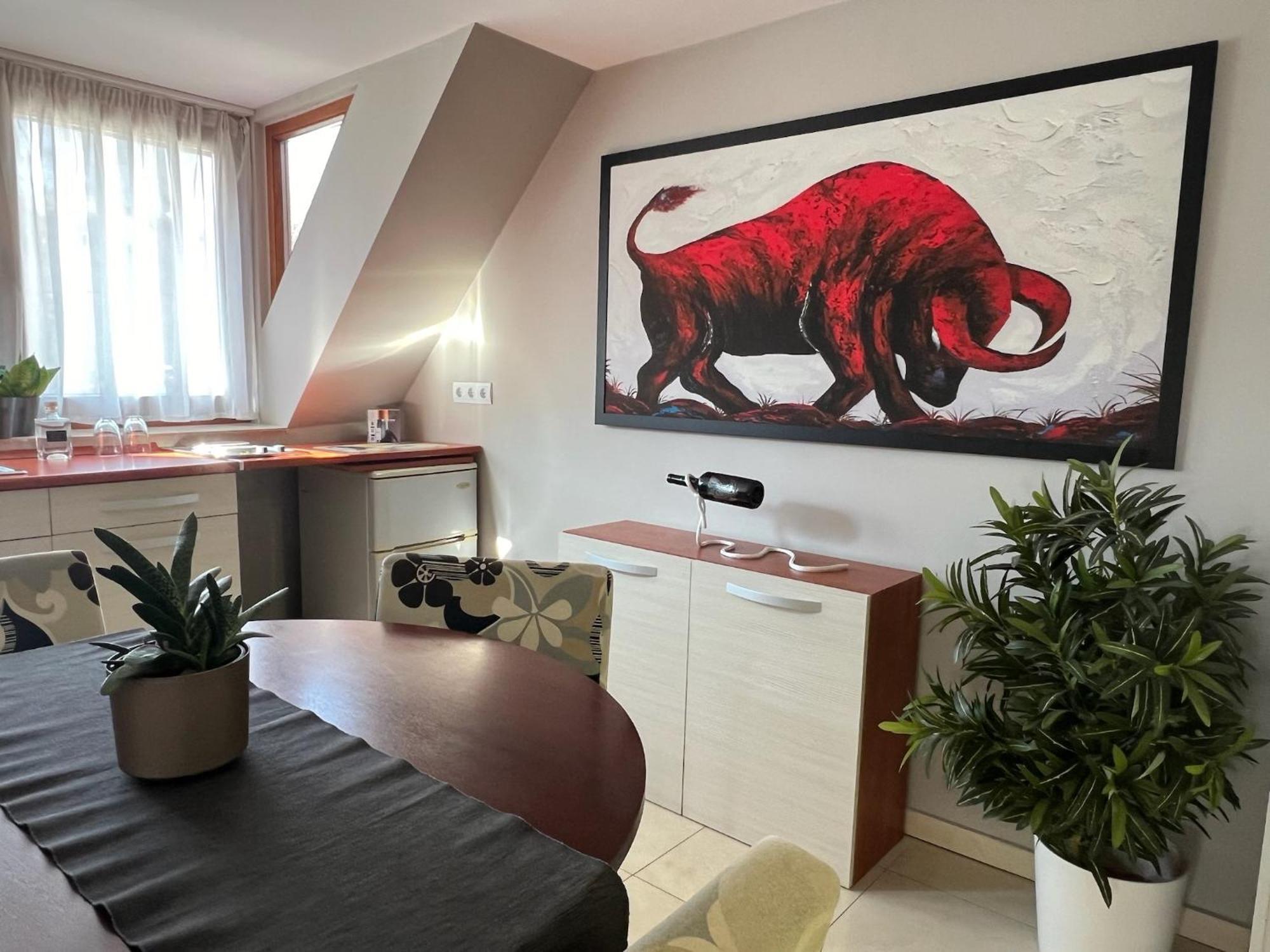 Aparthotel Margareta Garden & Eger